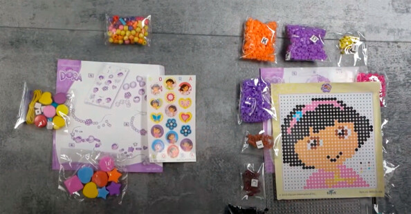 Caja de actividades DORA - creación de collares y pulseras