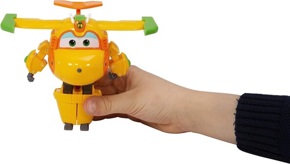 3 figuras de robots transformables Super Wings temporada 4