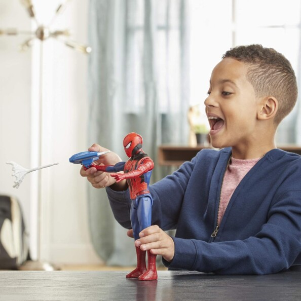 Figura de Spider-Man de 30 cm – colección Titan Hero