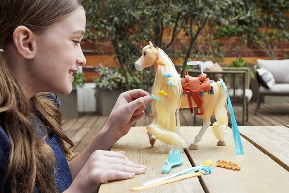 Spirit: Indomable – Set Chica Linda con melena para peinar