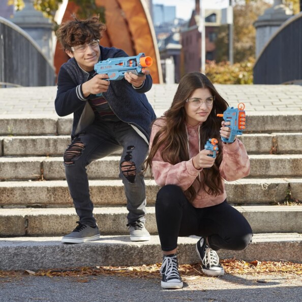 Pack 2 Nerf Elite 2.0: duelos y acción para dos jugadores
