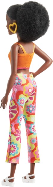 Barbie Fashionistas - Cabello rizado negro y look lleno de color