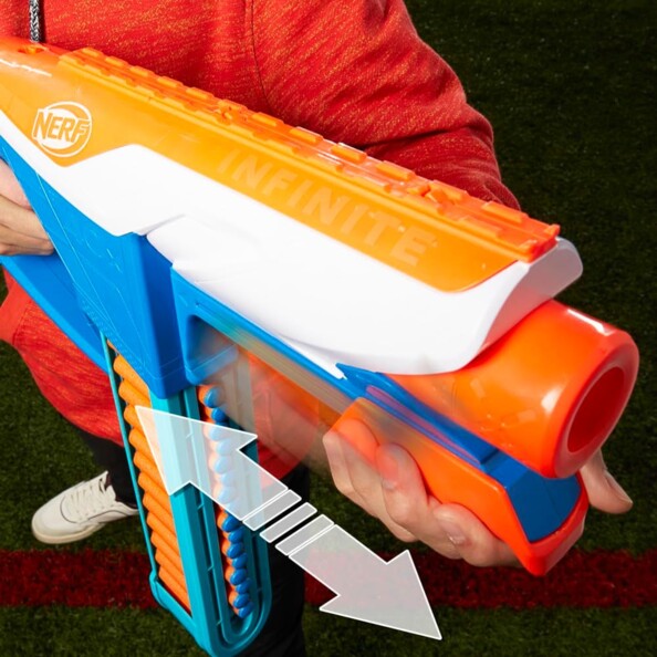 Bláster Nerf N Series Infinite con 80 dardos para batallas intensas