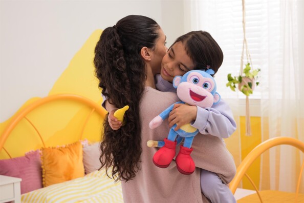 Peluche interactivo Botas de Dora 35 cm con sonidos y canciones