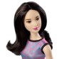 Barbie colección Friends – Léa con falda bicolor
